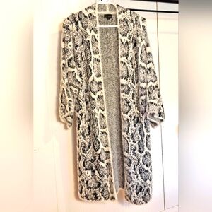 NWOT Coco + Carmen Black and White Snake Print Super Soft Cardigan Size M